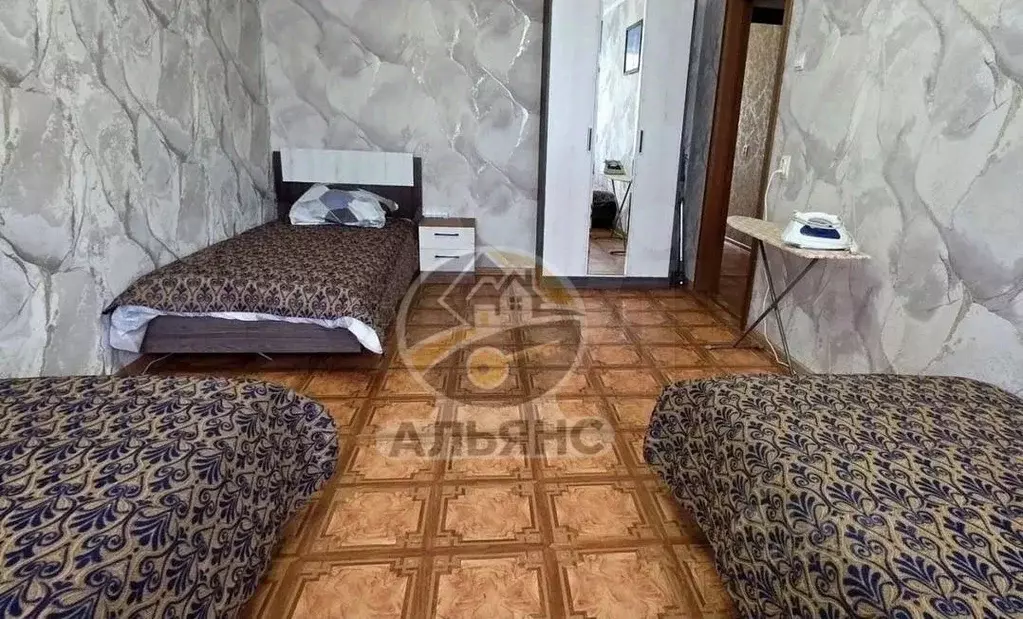 3-к кв. Ямало-Ненецкий АО, Новый Уренгой Ленинградский просп., 17А ... - Фото 1