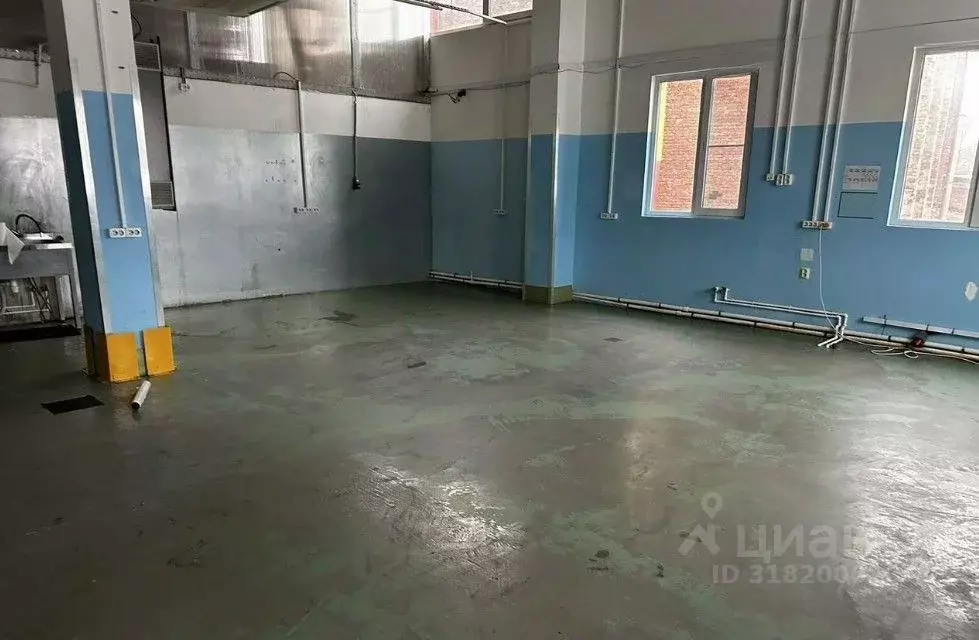 Производственное помещение в Санкт-Петербург дор. Нефтяная, 1 (3500 м) - Фото 0