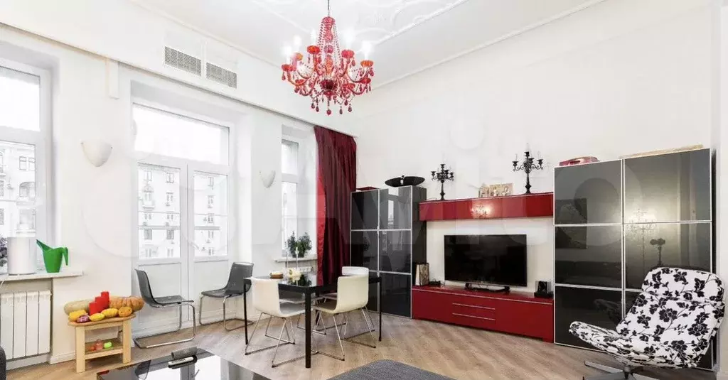 3-к. квартира, 110 м, 4/7 эт. - Фото 0