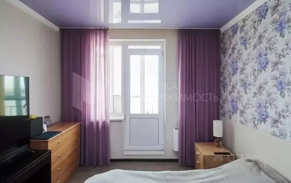 3-к кв. Тюменская область, Тюмень ул. Западносибирская, 30 (70.0 м) - Фото 1
