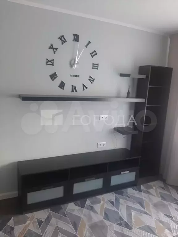 1-к. квартира, 33 м, 1/10 эт. - Фото 1