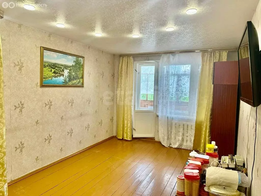 3-комнатная квартира: Сыктывкар, микрорайон Нижний Чов, Магистральная ... - Фото 2
