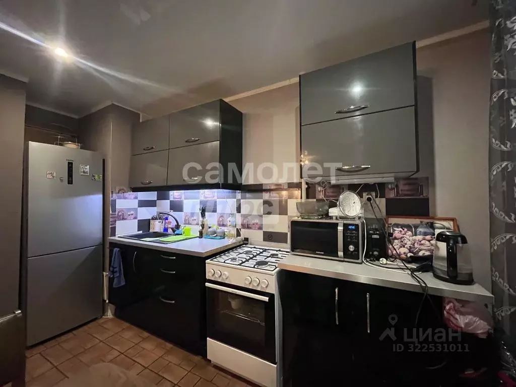 3-к кв. Самарская область, Сызрань просп. 50 лет Октября, 75А (64.3 м) - Фото 1