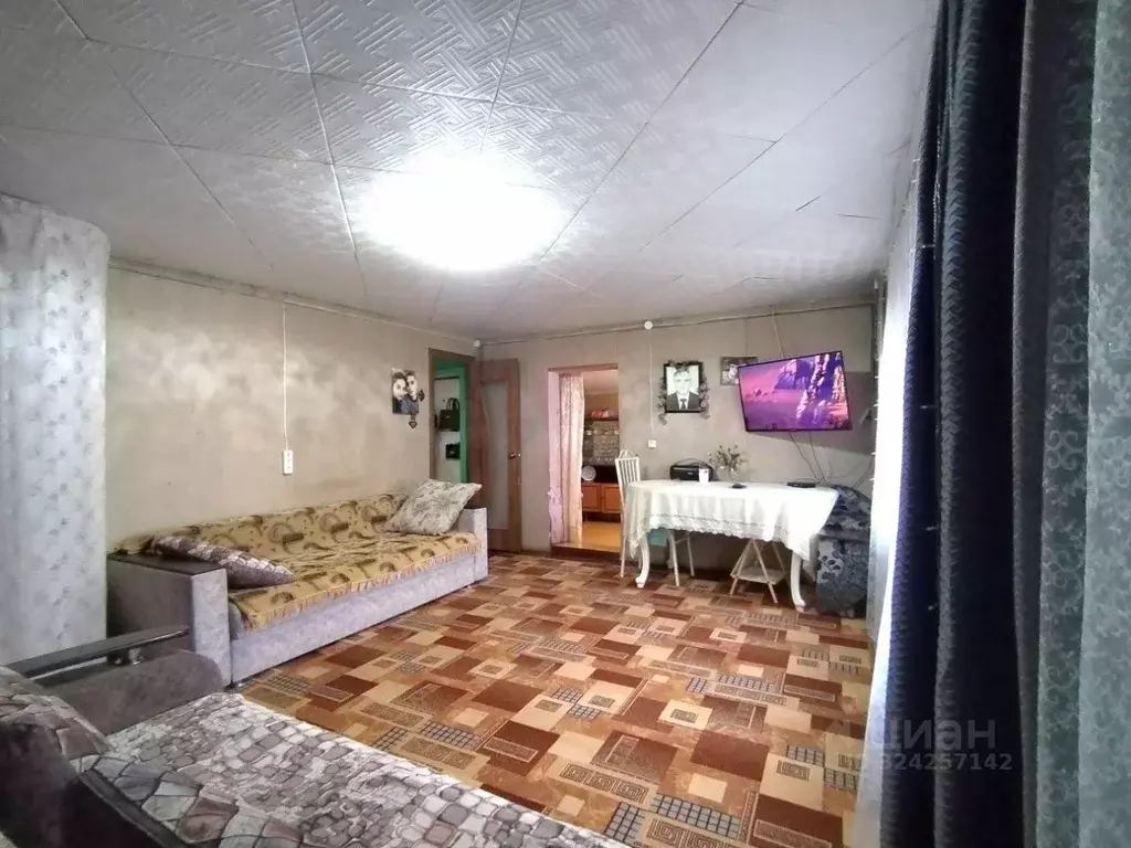 Дом в Волгоградская область, Ленинский район, с. Царев ул. Гагарина ... - Фото 1