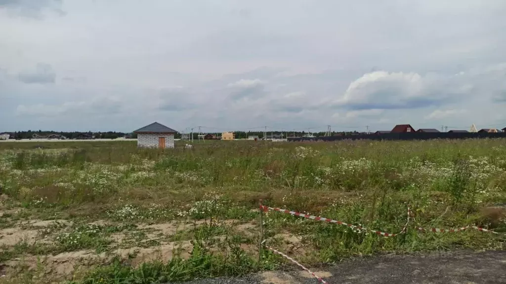 Участок в Московская область, Дмитровский муниципальный округ, пос. ... - Фото 1