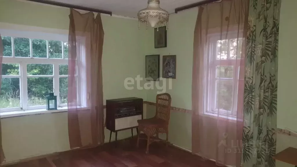 Дом в Псковская область, Пыталовский муниципальный округ, д. Магиново  ... - Фото 1