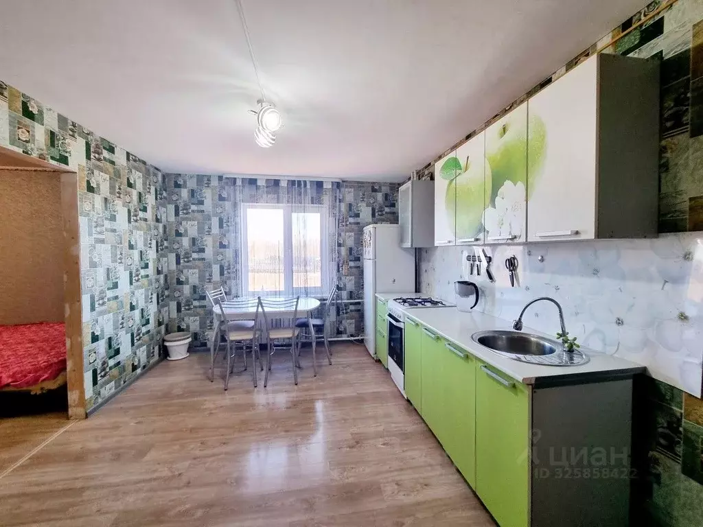 Дом в Пермский край, Александровск Яйва пгт, ул. Чкалова, 6 (103 м) - Фото 2