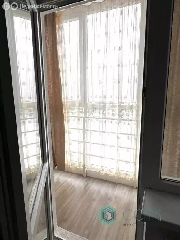 1-комнатная квартира: Калининград, улица Володарского, 4А (37.6 м) - Фото 2