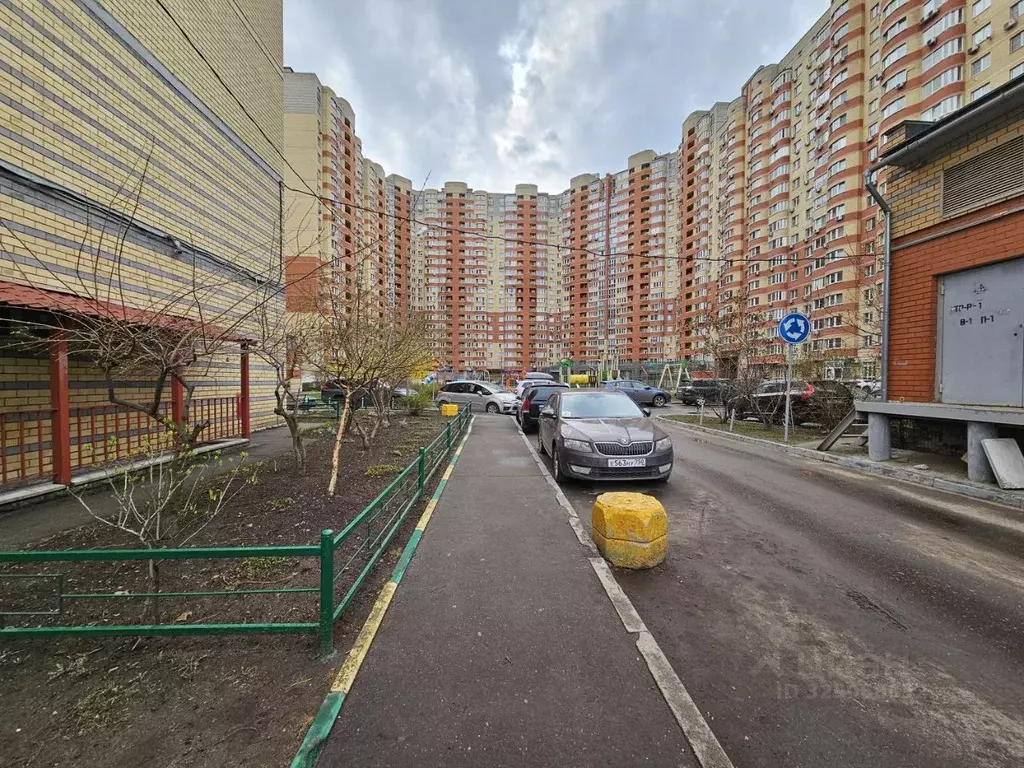 2-к кв. Московская область, Люберцы Октябрьский просп., 3 (70.7 м) - Фото 2