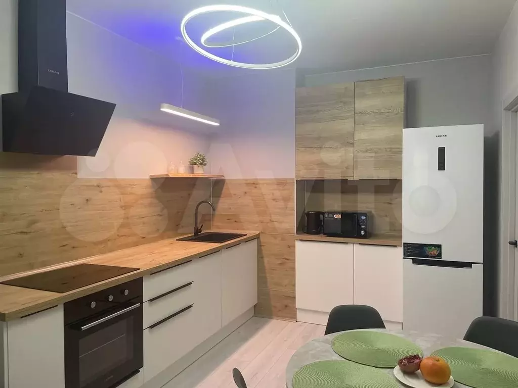2-к. квартира, 65 м, 8/16 эт. - Фото 1