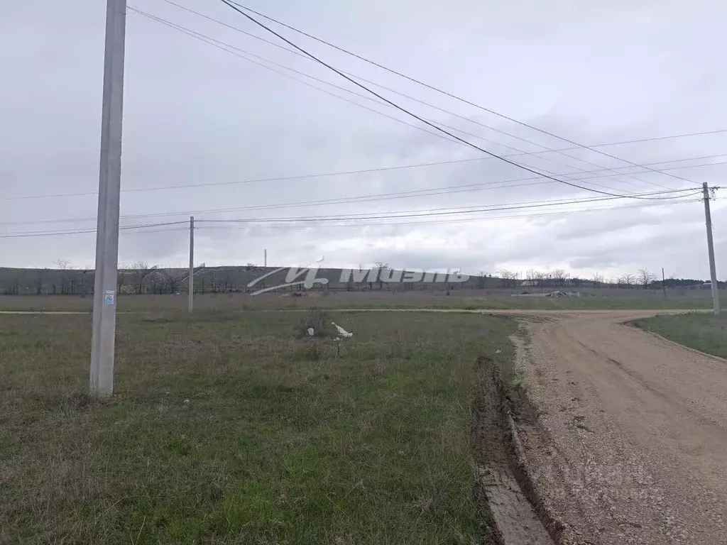 Участок в Крым, Белогорский район, Зуя пгт  (10.0 сот.) - Фото 1