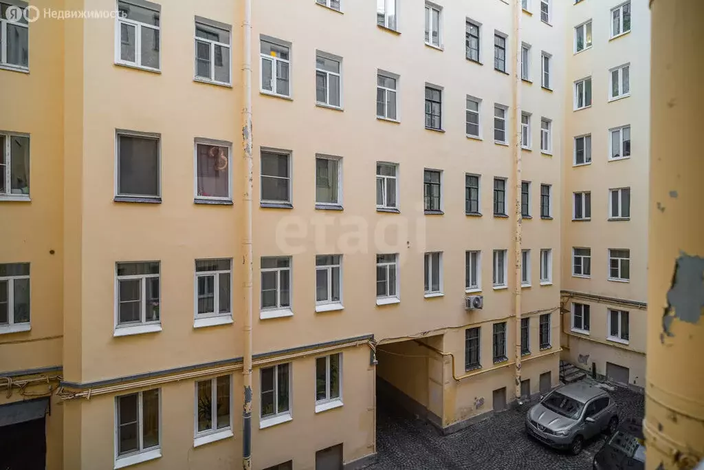 3-комнатная квартира: Санкт-Петербург, 12-я линия Васильевского ... - Фото 2