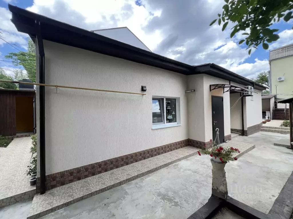 Дом в Крым, Феодосия ул. Седова, 14 (50 м) - Фото 0