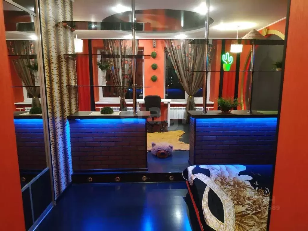 3-к кв. Астраханская область, Астрахань пл. Джона Рида, 7к1 (108.0 м) - Фото 1