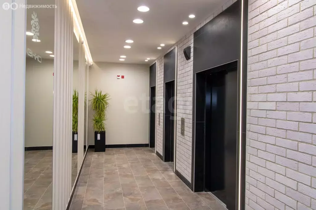 1-комнатная квартира: Тюмень, улица Пожарных и Спасателей, 1к1 (37 м) - Фото 1