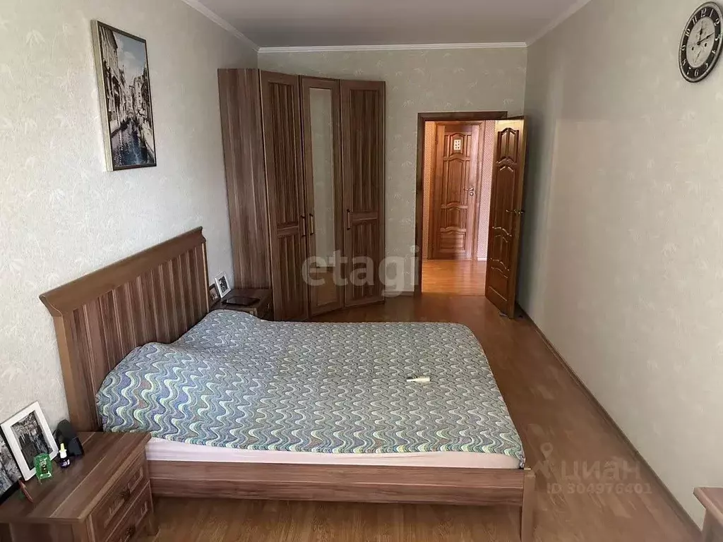 3-к кв. Белгородская область, Белгород Октябрьская ул., 57а (98.2 м) - Фото 0