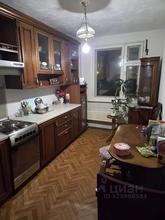 Комната Свердловская область, Екатеринбург ул. Викулова, 61к1 (12.0 м) - Фото 2