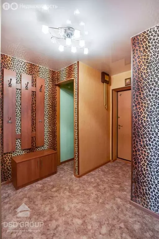 3-комнатная квартира: Хабаровск, Ленинградская улица, 5 (60 м) - Фото 0