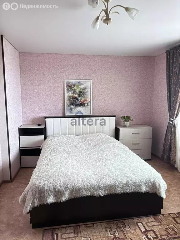 3-комнатная квартира: Казань, улица Оренбургский Тракт, 140Г (76 м) - Фото 0