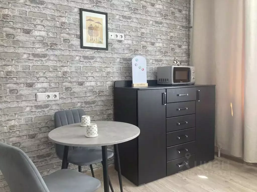 1-к кв. Татарстан, Казань ул. Амирхана Еники, 3 (16.0 м) - Фото 1