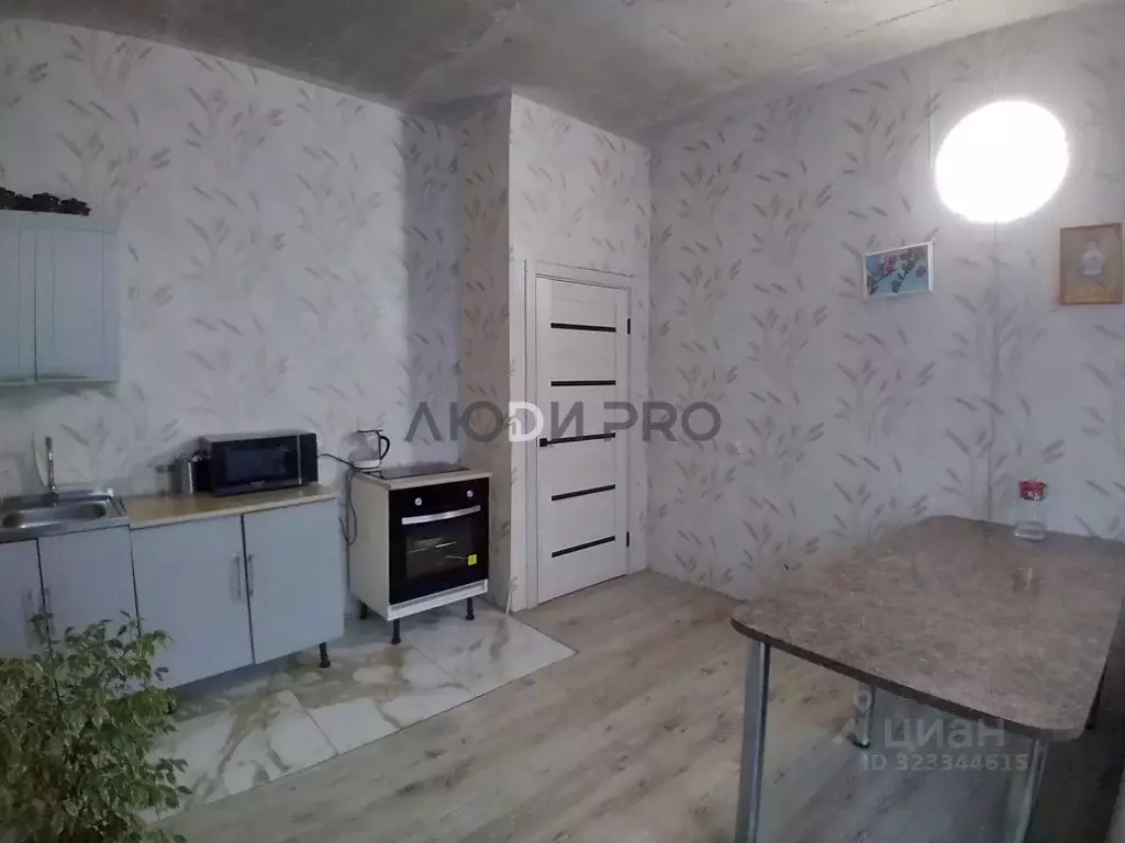 2-к кв. Башкортостан, Уфа ул. Воинов-Интернационалистов, 3 (53.6 м) - Фото 2