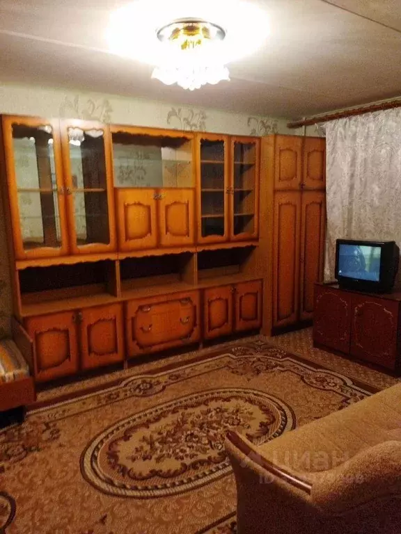 1-к кв. Белгородская область, Старый Оскол Макаренко мкр, 40 (37.0 м) - Фото 0