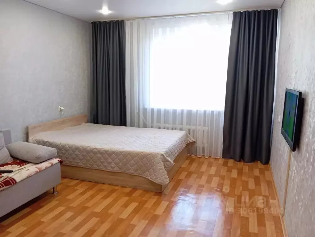 1-к кв. Татарстан, Казань ул. Братьев Касимовых, 40А (36.0 м) - Фото 1