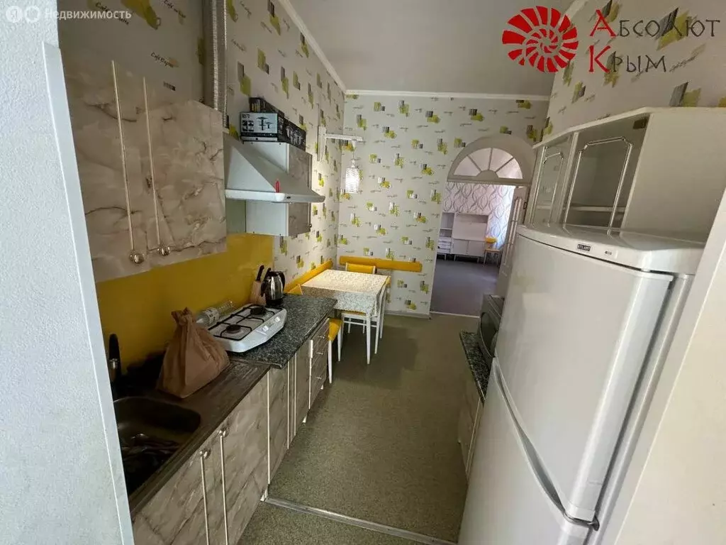 2-комнатная квартира: Феодосия, улица Победы, 6 (43.7 м) - Фото 1