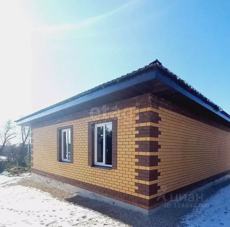 Дом в Калужская область, Калуга городской округ, д. Андреевское ул. ... - Фото 0