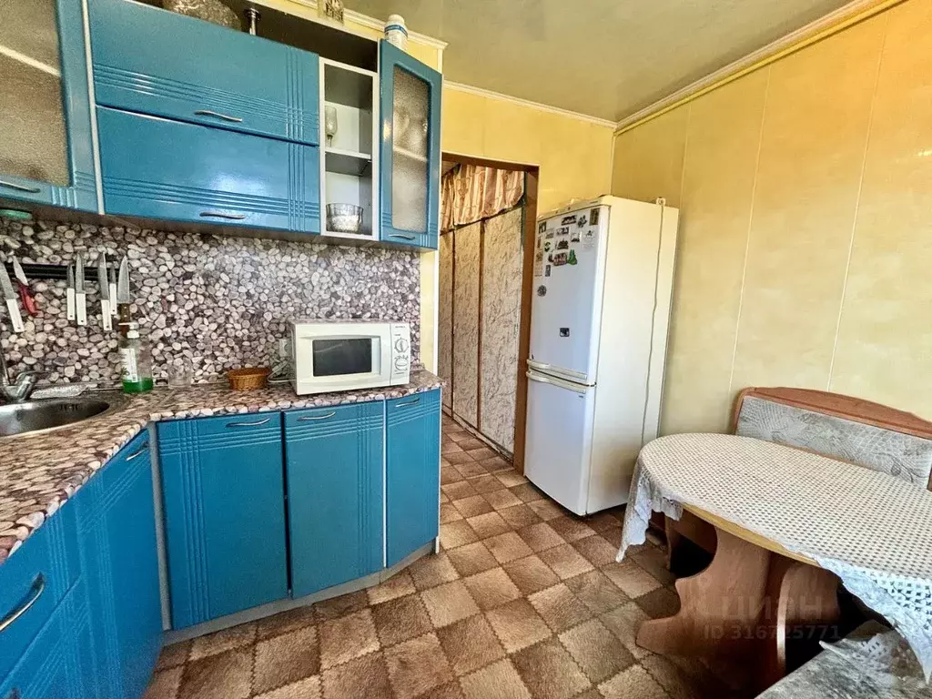 3-к кв. Саратовская область, Балаково ул. Ленина, 82 (49.5 м) - Фото 0