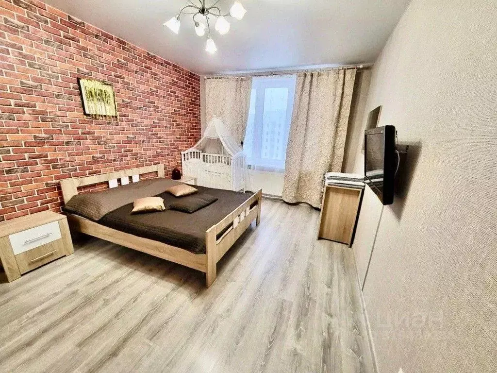 1-к кв. Свердловская область, Екатеринбург ул. Куйбышева, 21 (70.0 м) - Фото 1
