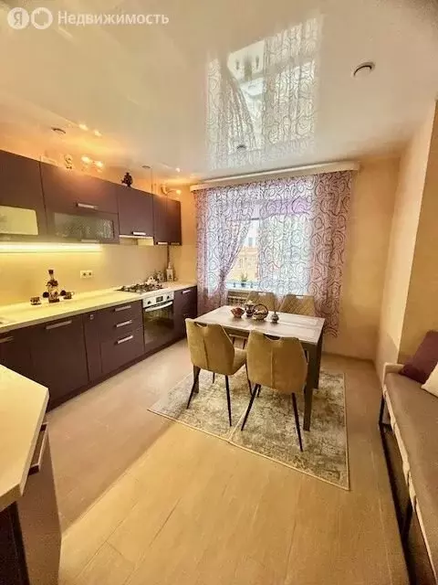 2-комнатная квартира: Тверь, улица Фрунзе, 24 (62.1 м) - Фото 1