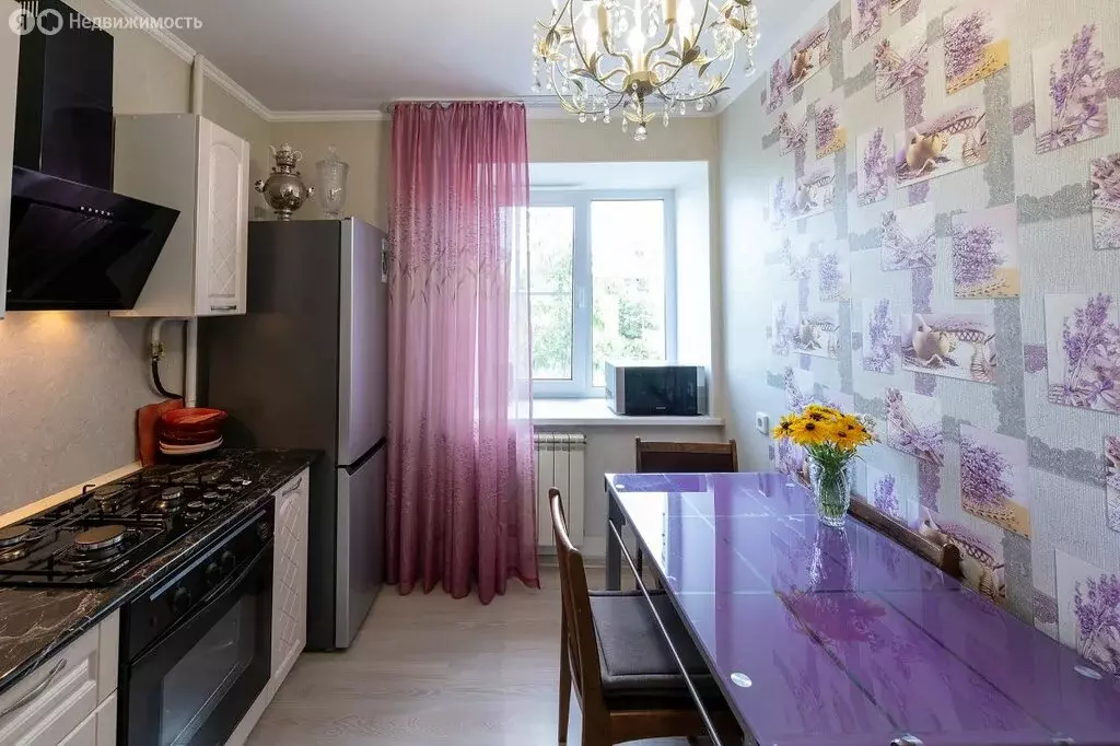 3-комнатная квартира: Хабаровск, улица Гоголя, 5 (54.8 м) - Фото 0