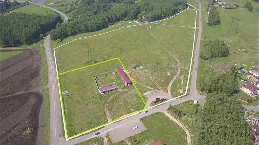 Торговая площадь в Красноярский край, Емельяновский район, пос. Элита ... - Фото 1