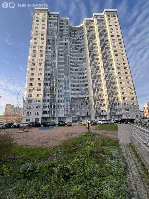 2-комнатная квартира: Санкт-Петербург, улица Оптиков, 45к2 (67 м) - Фото 1