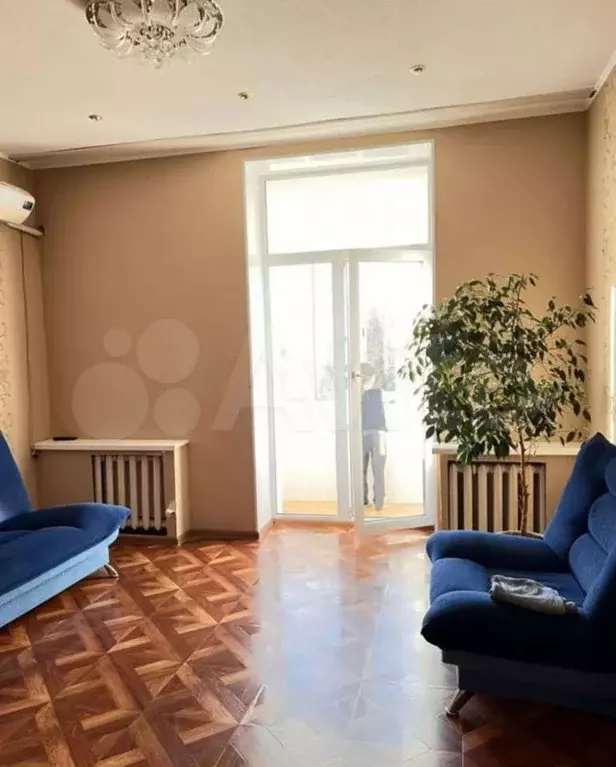 2-к. квартира, 55 м, 4/5 эт. - Фото 1