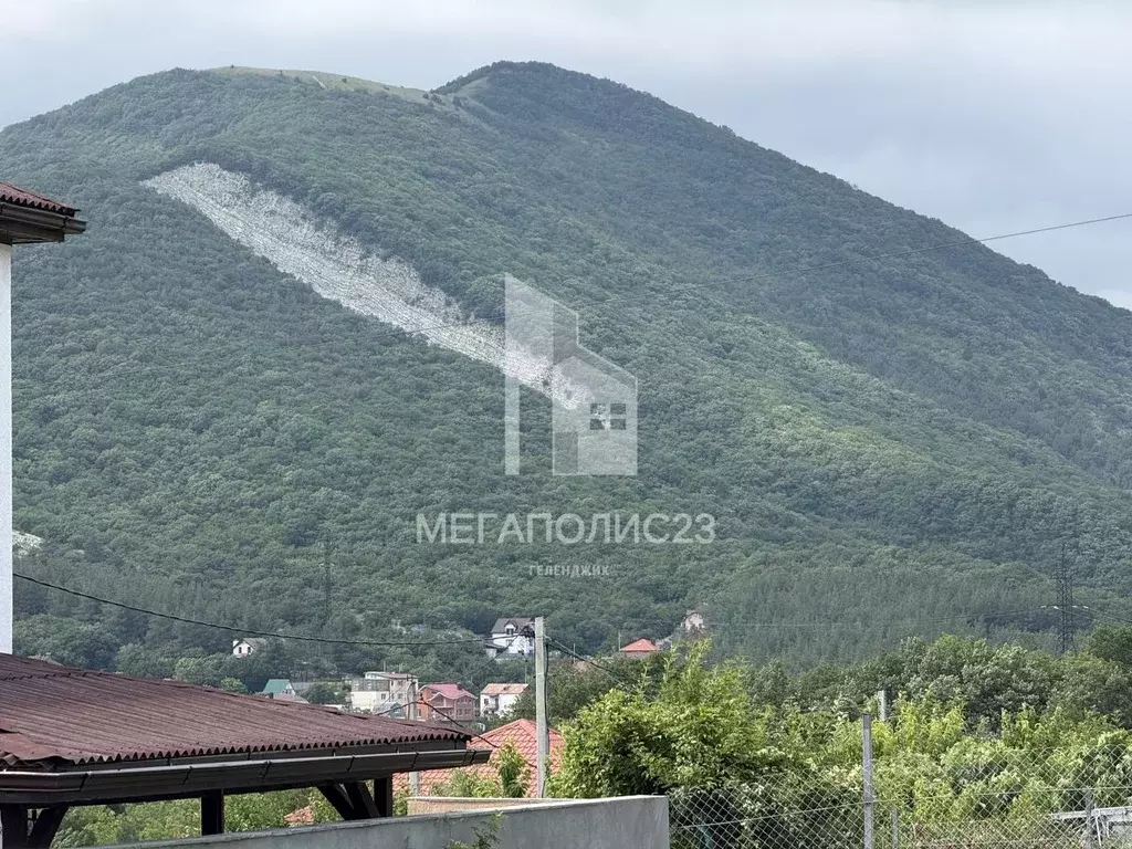 Участок в Краснодарский край, Геленджик городской округ, пос. Светлый ... - Фото 1