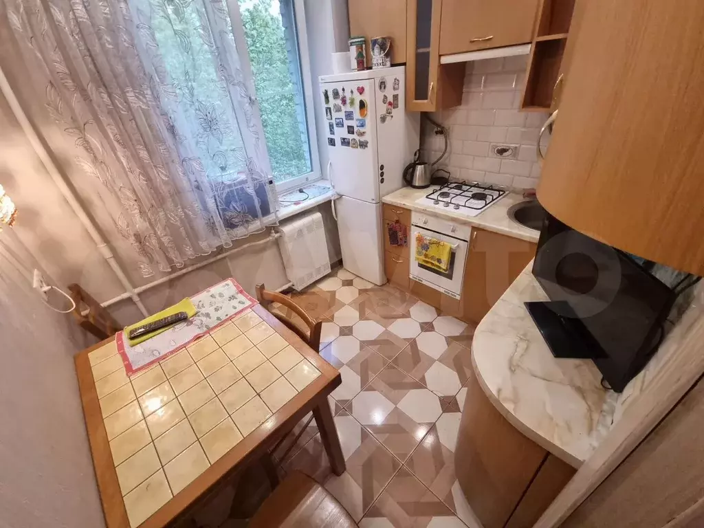 1-к. квартира, 38 м, 5/5 эт. - Фото 0
