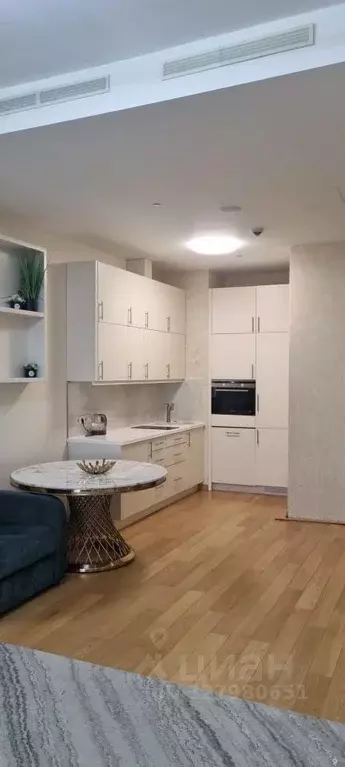 2-к кв. Москва 1-й Красногвардейский проезд, 22с2 (75.0 м) - Фото 1