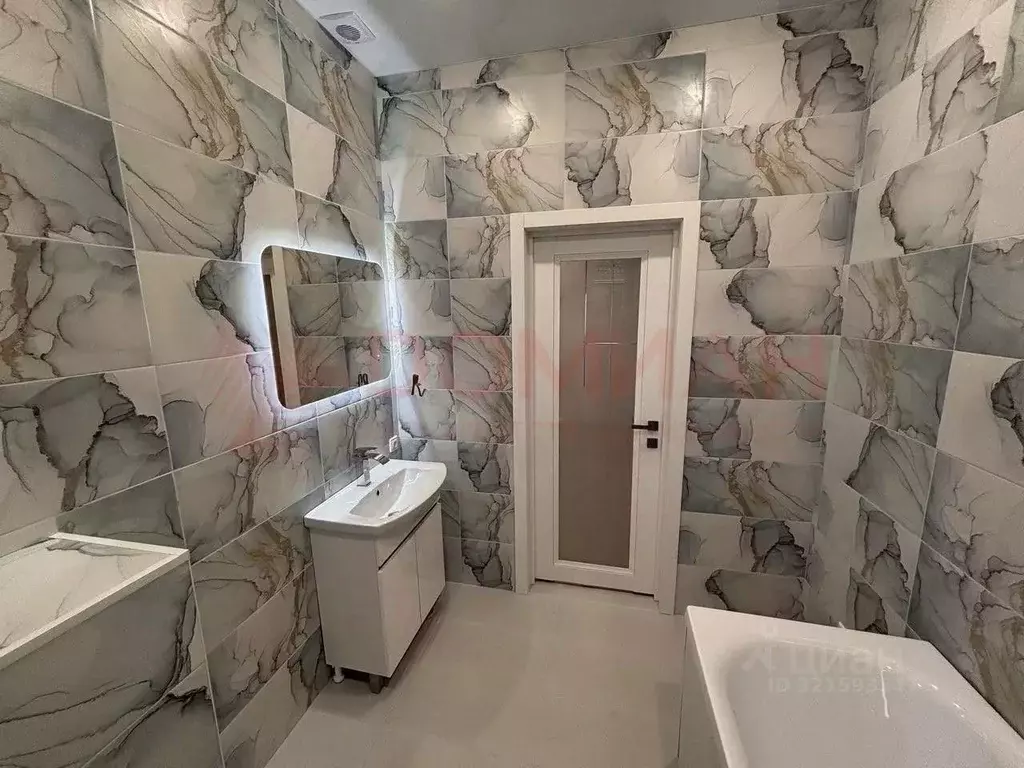 Дом в Ростовская область, Ростов-на-Дону Зрелищная ул., 28/131 (102 м) - Фото 1