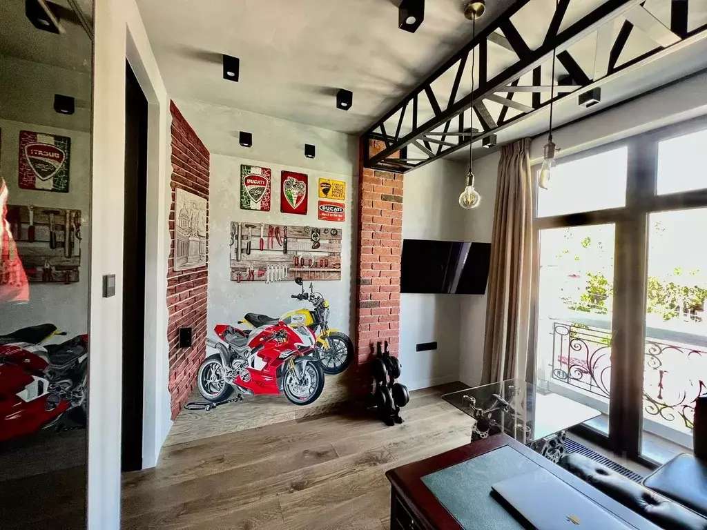 3-к кв. Крым, Ялта муниципальный округ, Ливадия пгт ул. Виноградная, ... - Фото 1