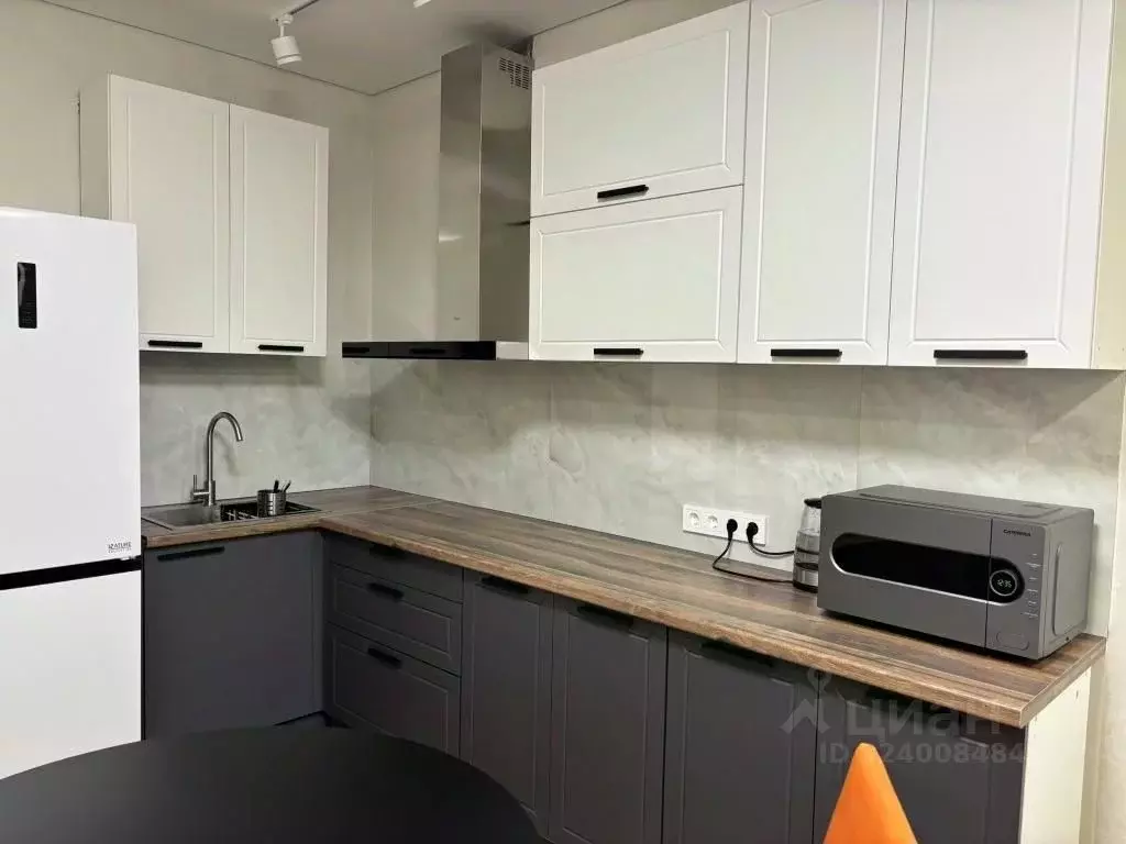 2-к кв. Хакасия, Абакан ул. Авиаторов, 5 (50.0 м) - Фото 2