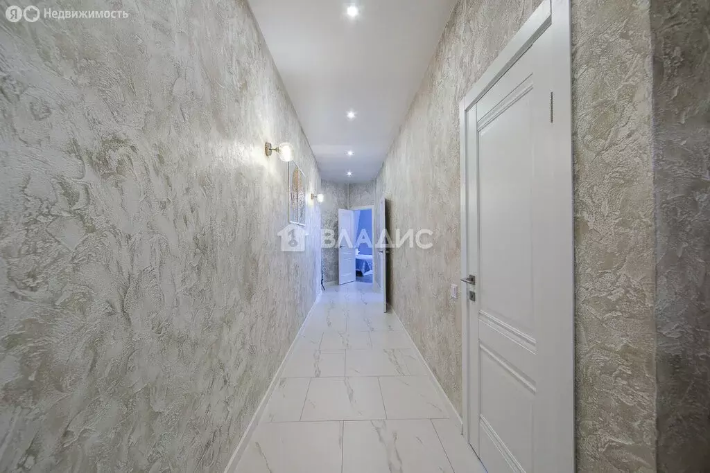 3-комнатная квартира: Калининград, Клиническая улица, 19А (104.7 м) - Фото 2