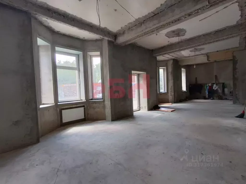 Торговая площадь в Тюменская область, Тюмень ул. Ленина, 63 (336 м) - Фото 1