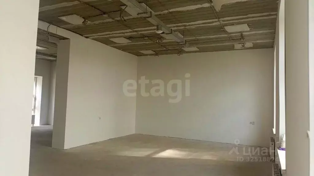 Помещение свободного назначения в Красноярский край, Красноярск ул. ... - Фото 2