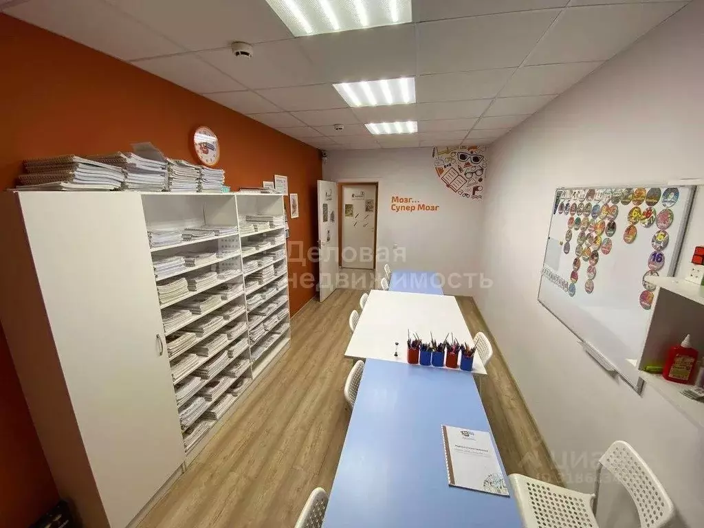 Офис в Новгородская область, Великий Новгород ул. Кочетова, 8 (15 м) - Фото 0