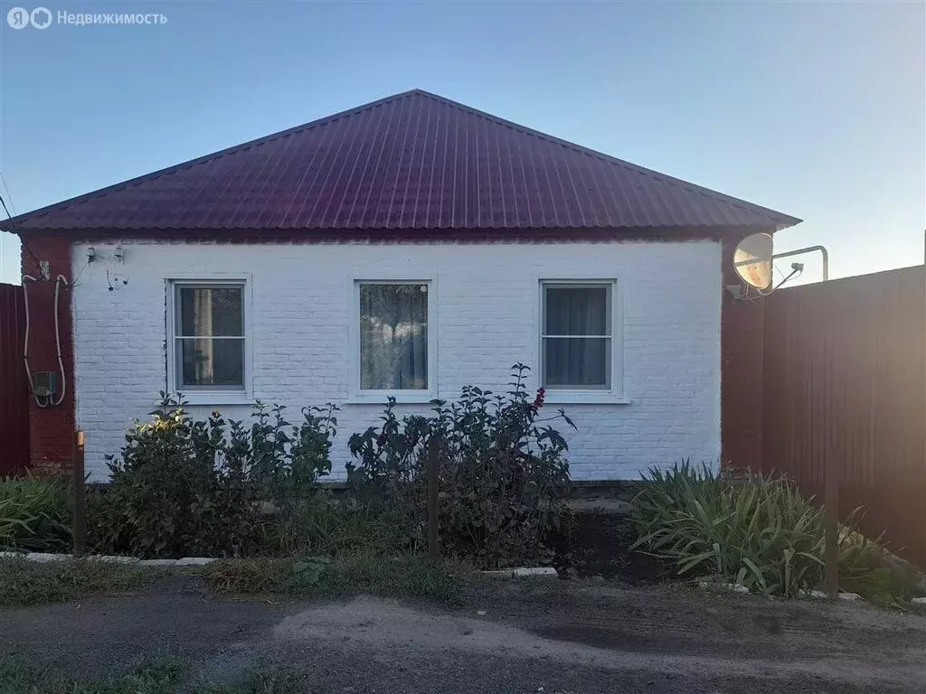 Дом в Белгородская область, Валуйский муниципальный округ, село ... - Фото 1