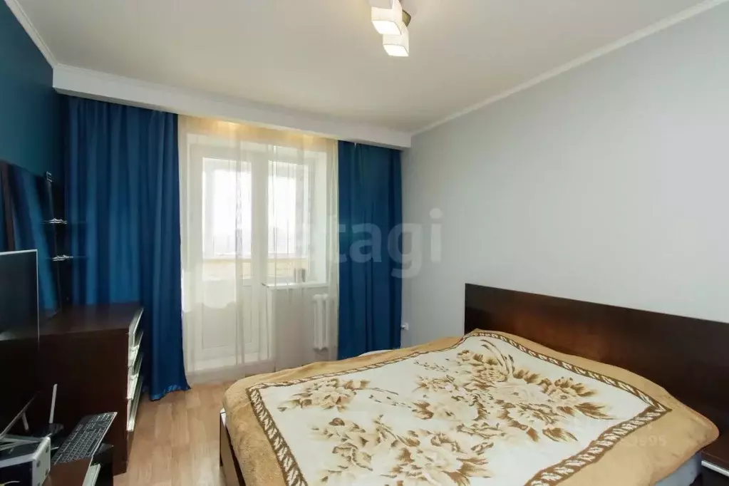 3-к кв. Тюменская область, Тюмень ул. Монтажников, 11 (65.4 м) - Фото 1