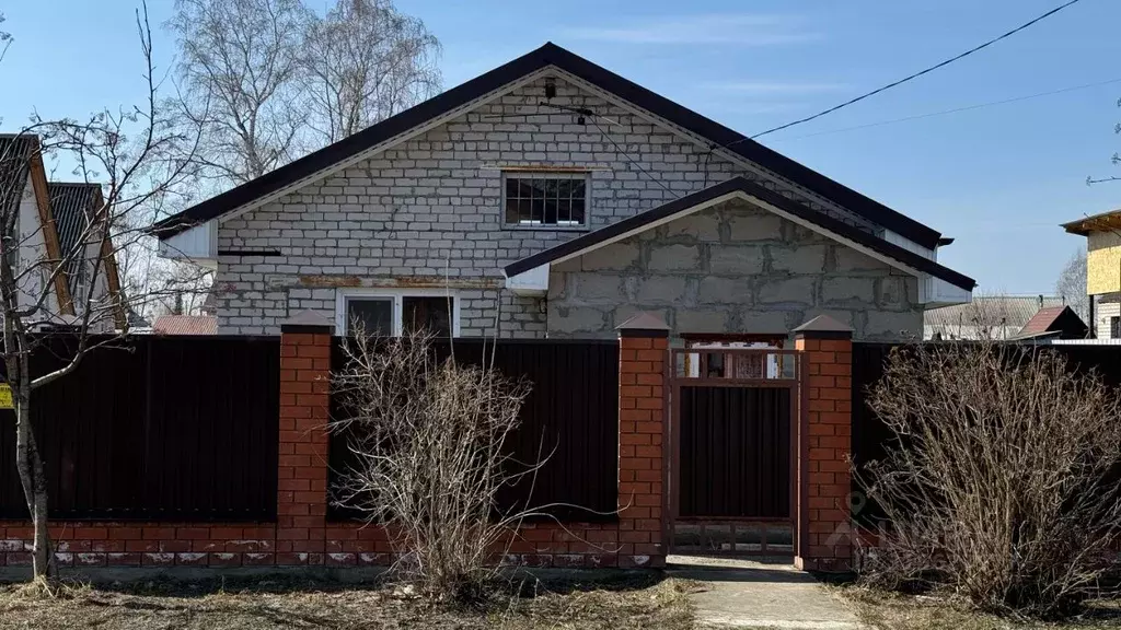 Дом в Алтайский край, Барнаул городской округ, пос. Лесной  (108 м) - Фото 0