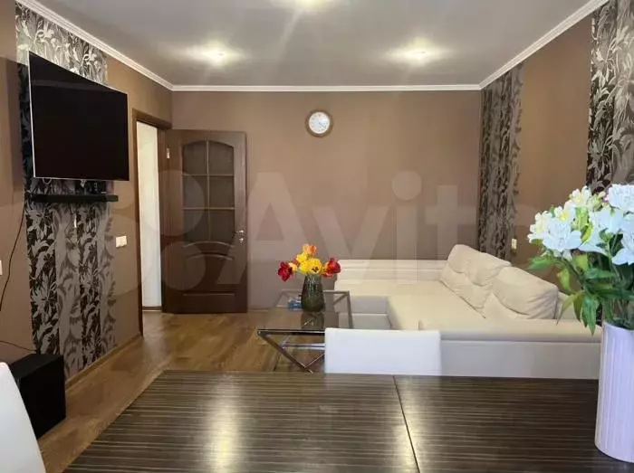 3-к. квартира, 100 м, 2/5 эт. - Фото 0